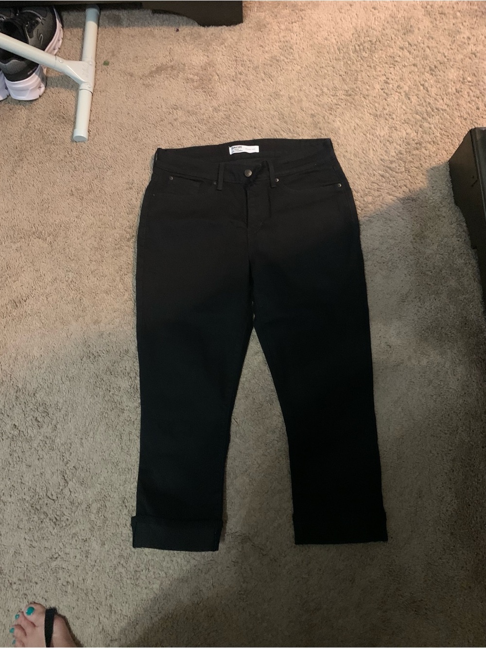 Signature by Levi Strauss Black Cropped Ankle Jeans